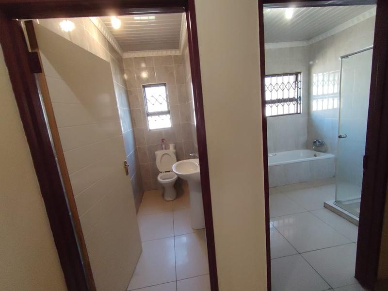 4 Bedroom Property for Sale in Vaalpark Free State